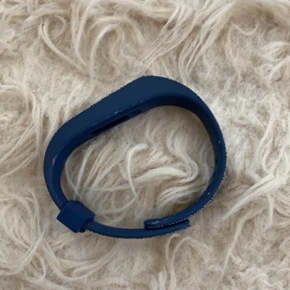 Tory Burch FitBit Case - Picture 6 of 9